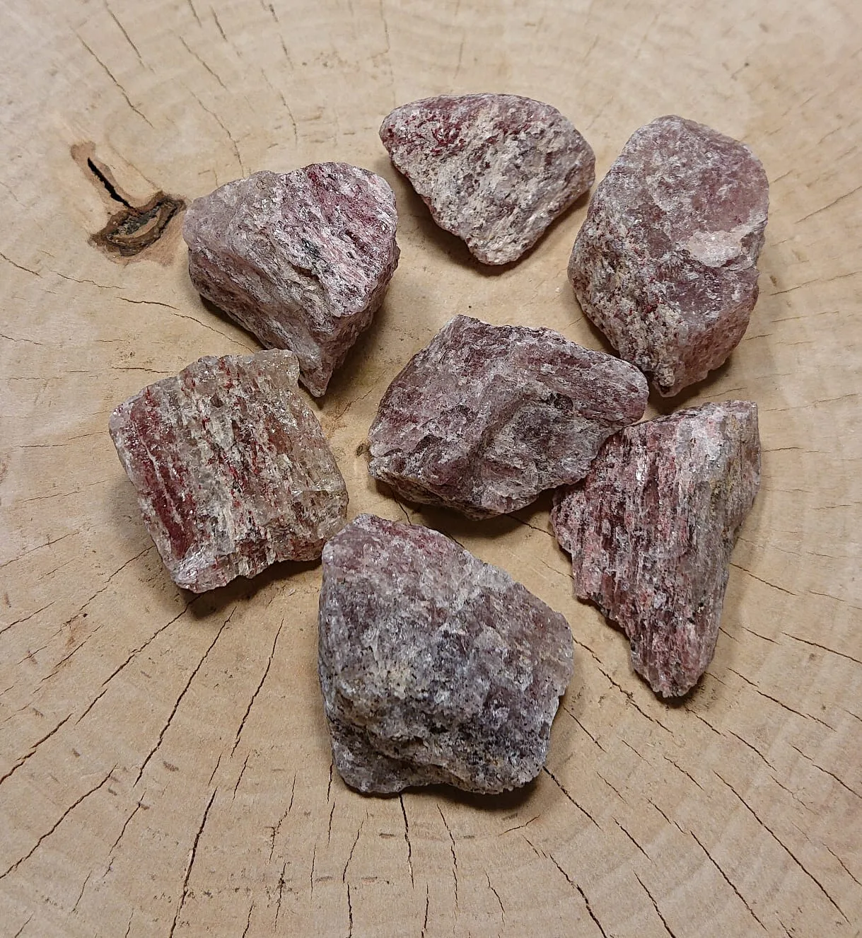 Awenturyn czerwony (surowy)