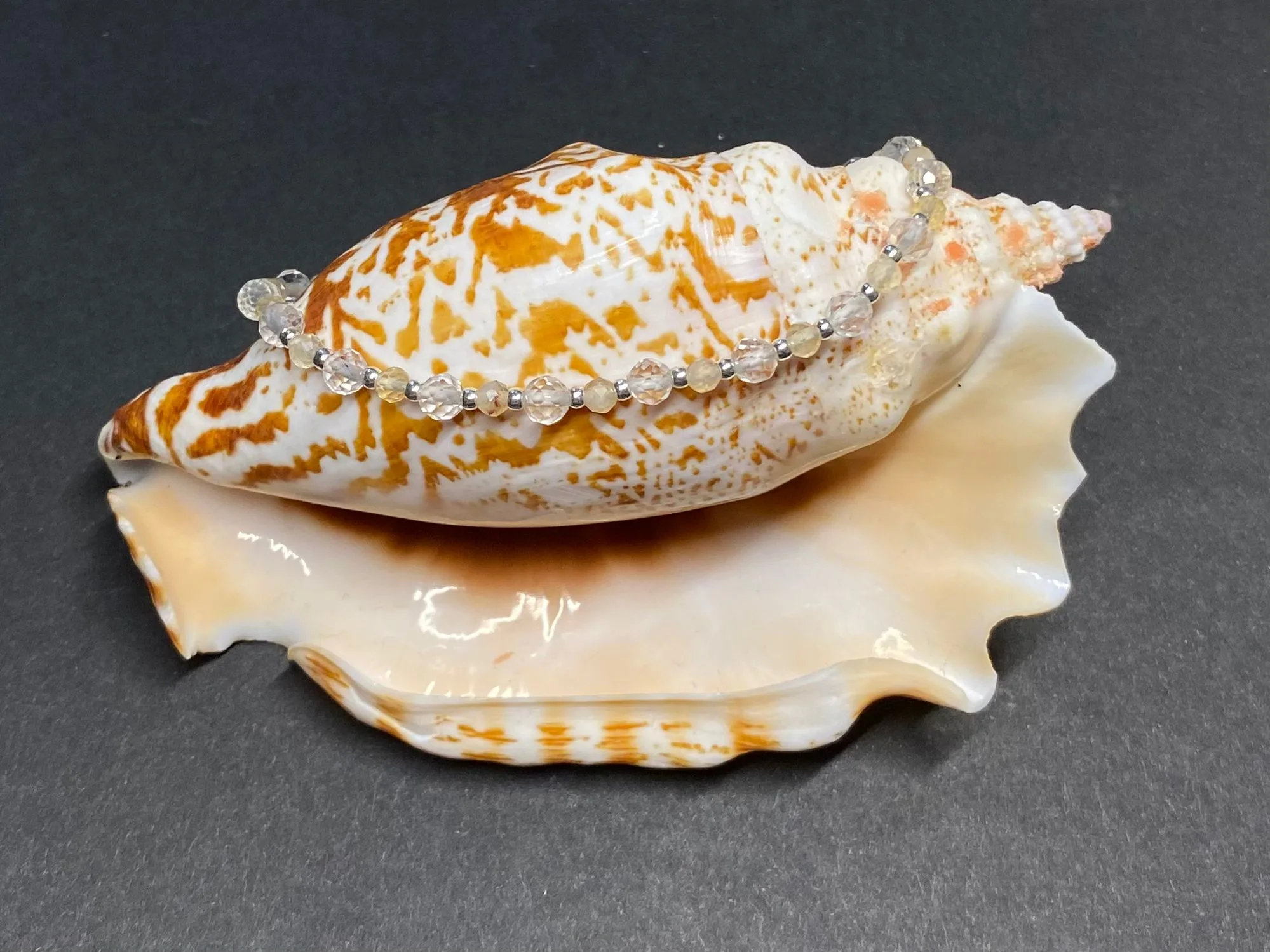 Bransoletka zodiakalna „Bliźnięta” na gumce