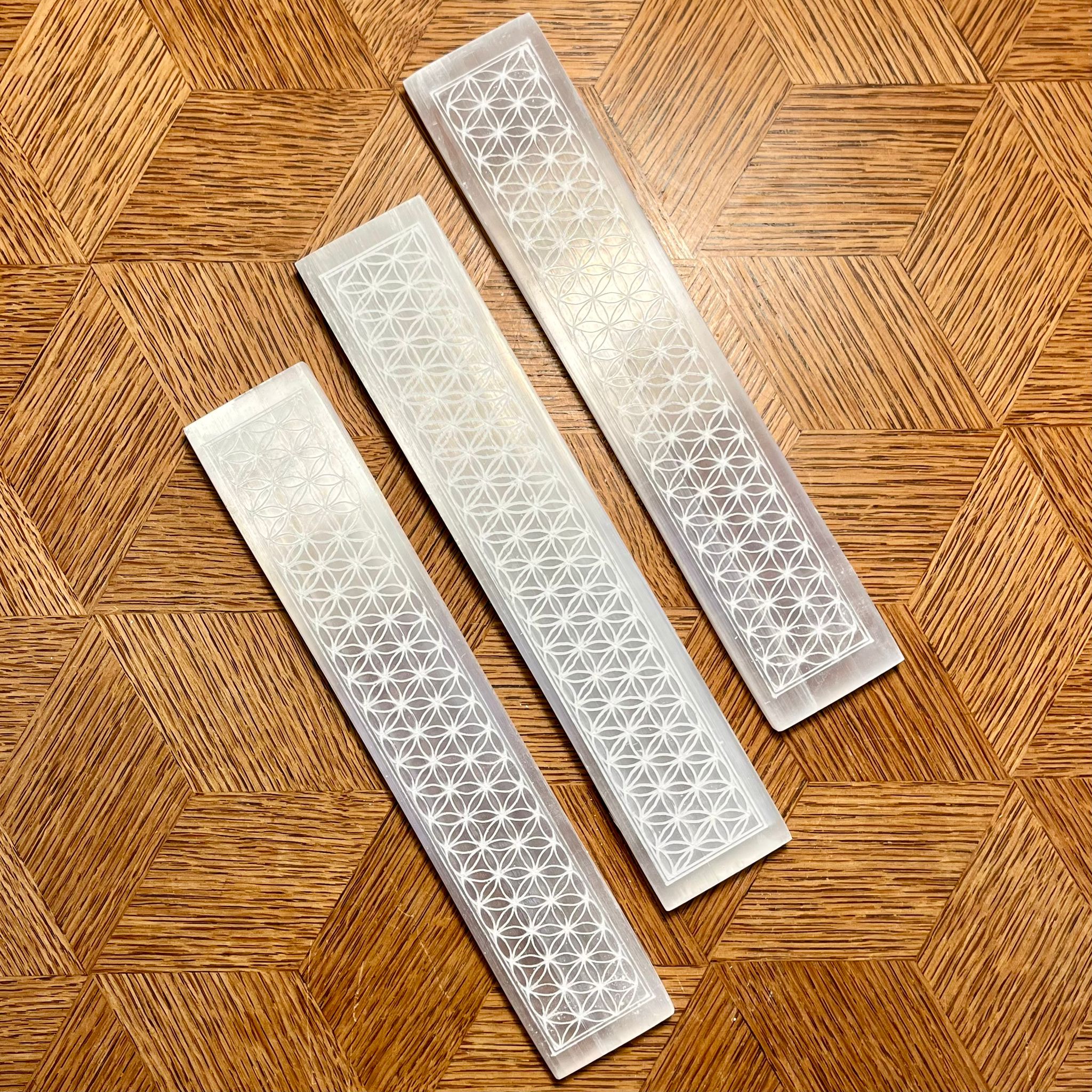 Selenitowa podstawka oczyszczająca