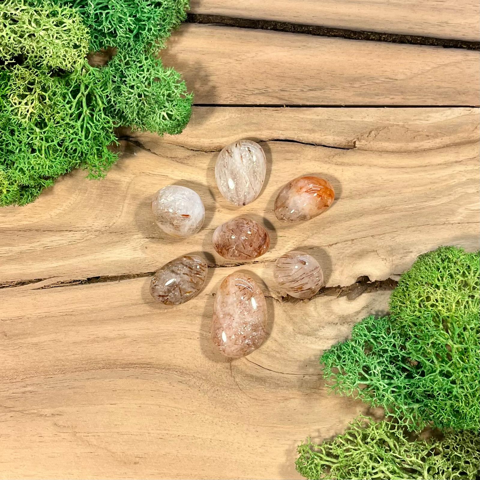 Kryształ z hematytem (polerowany)