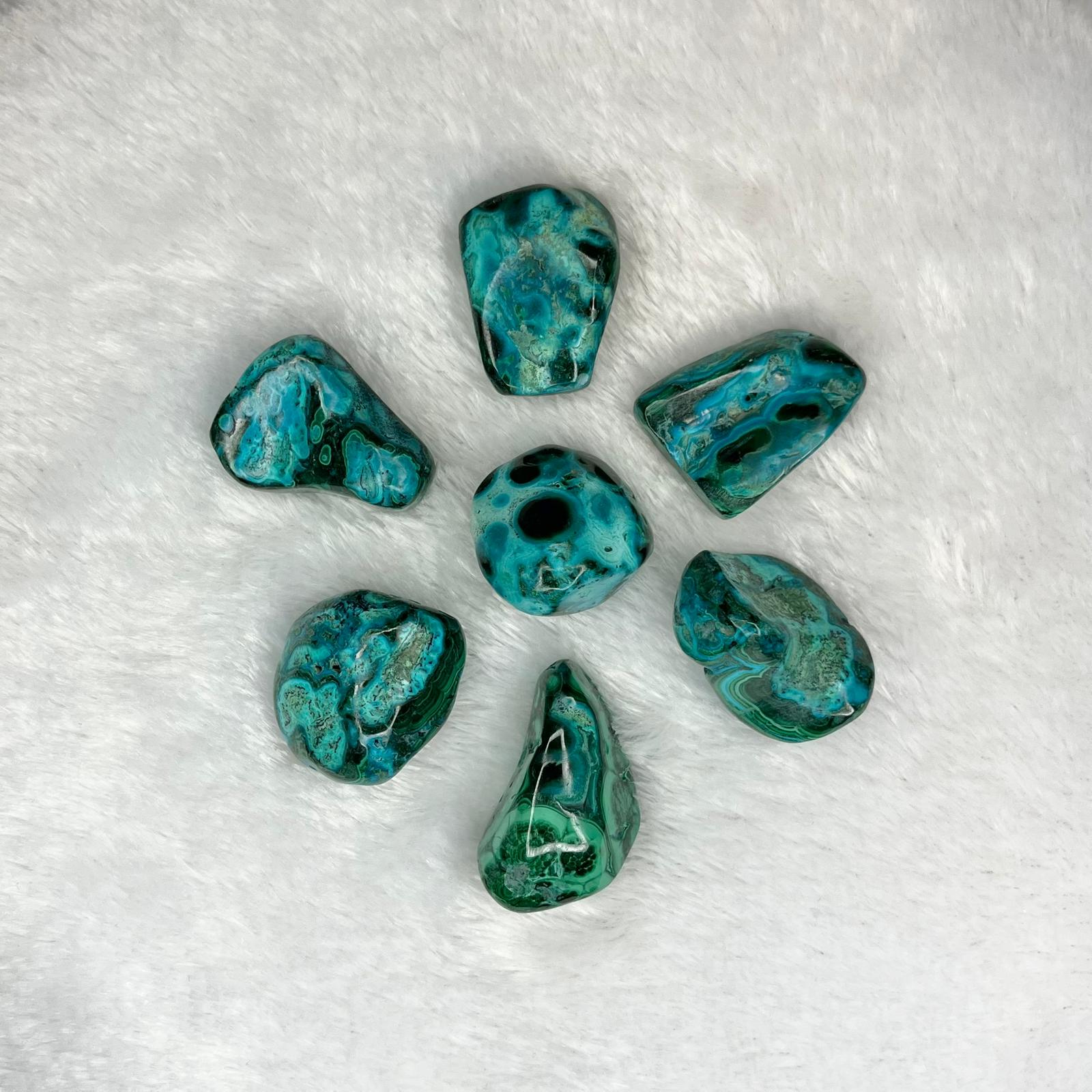 Chryzokola na malachicie (polerowana)