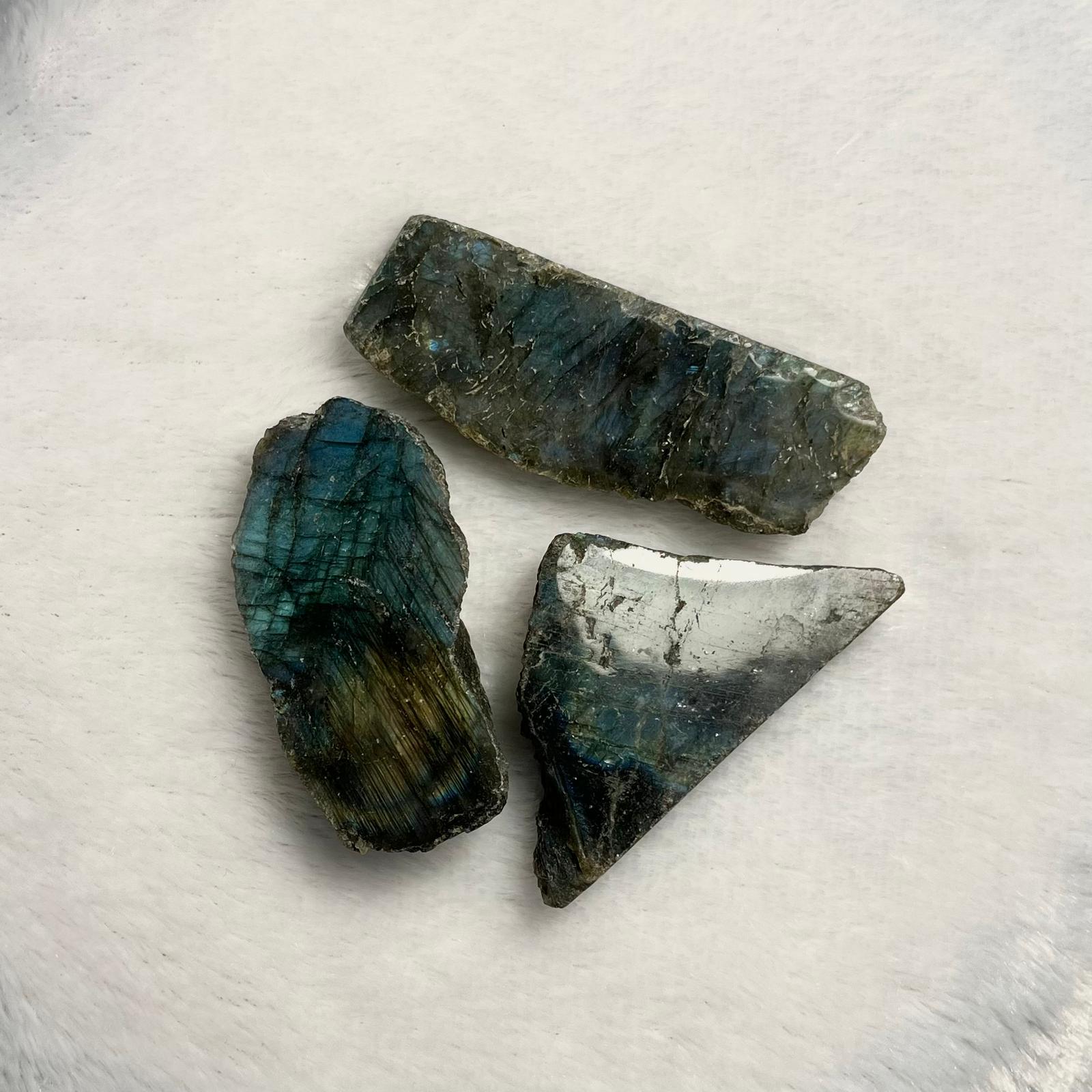 Labradoryt [3] (polerowany)