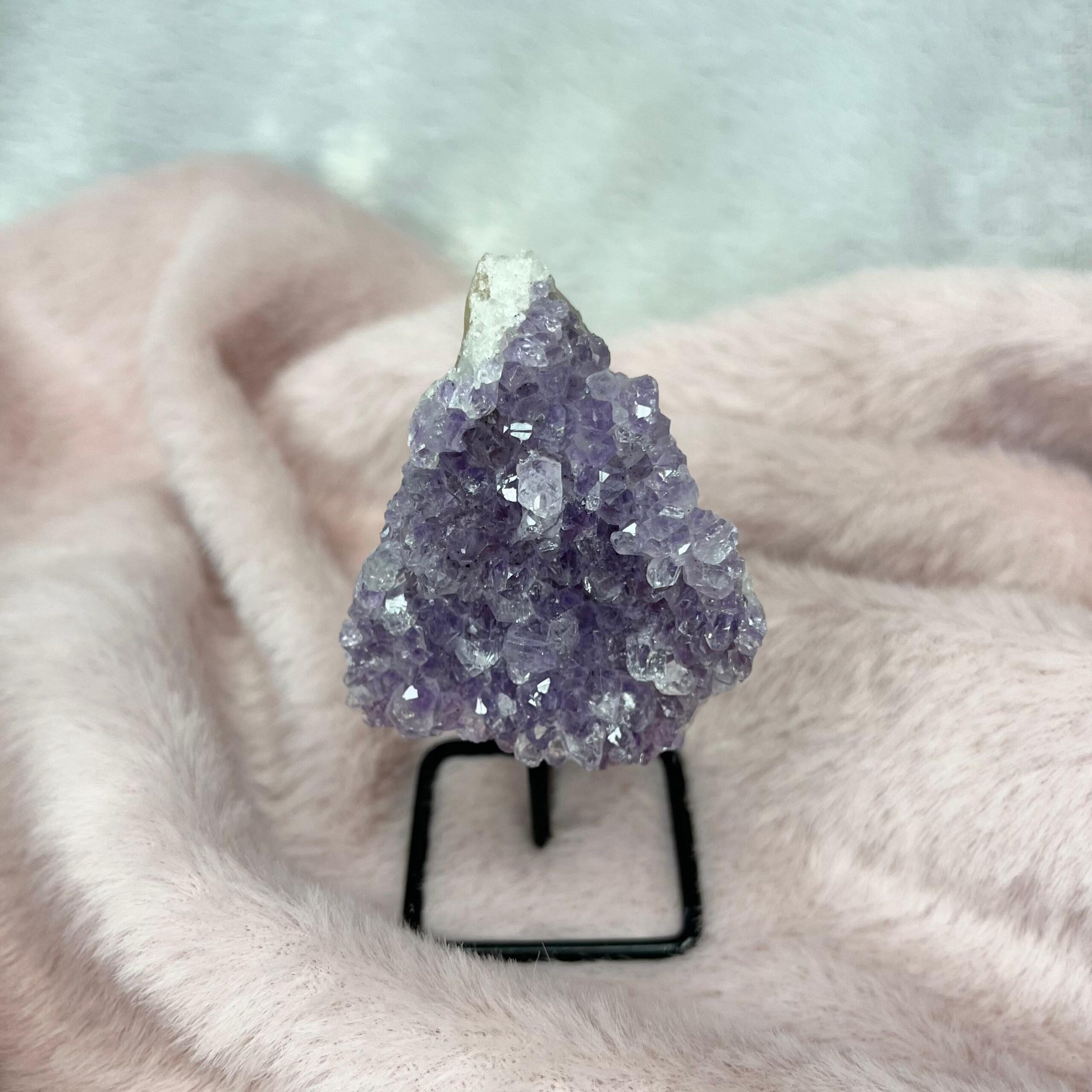 Ametyst na stojaku [4] (surowy)