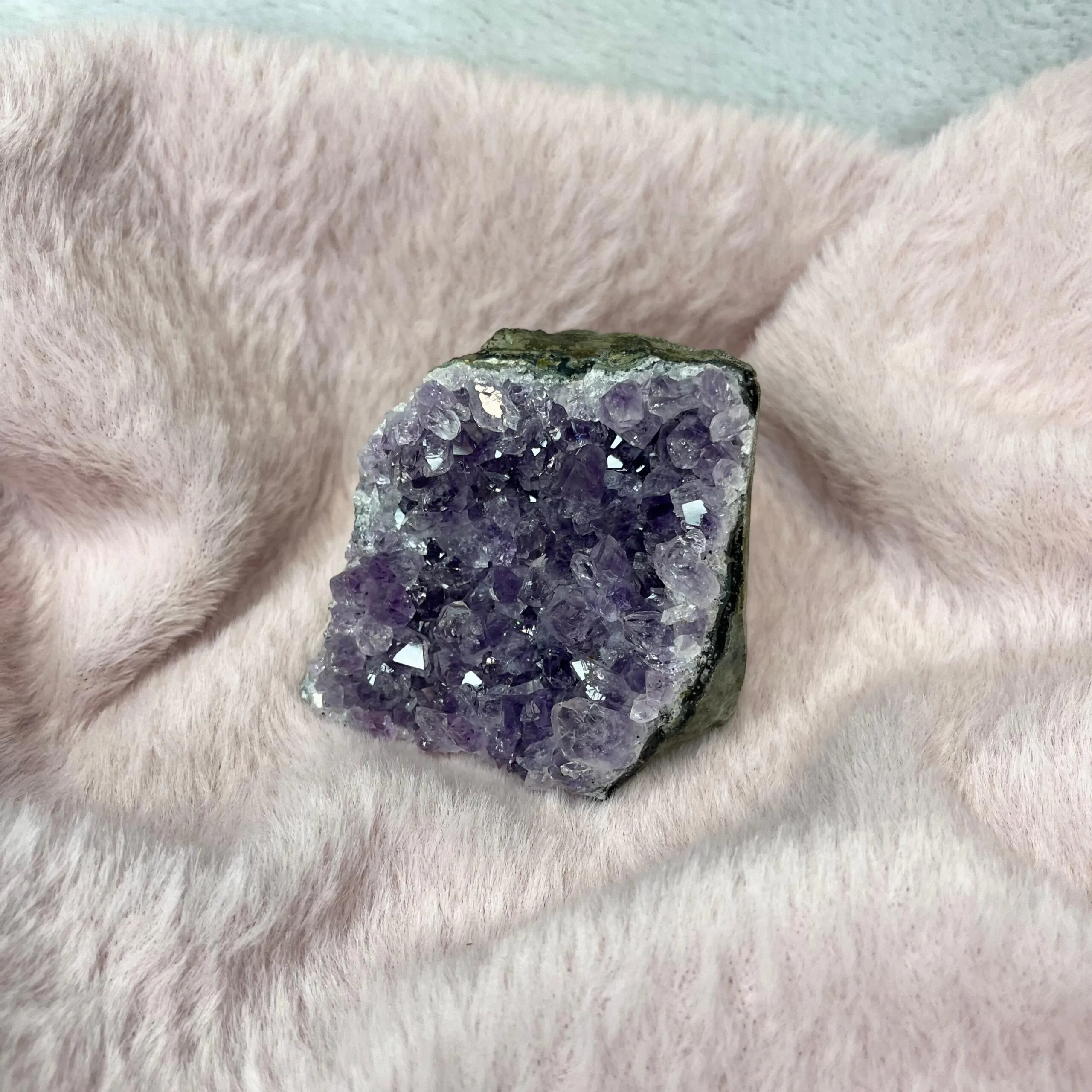 Ametyst okaz [19] (surowy)