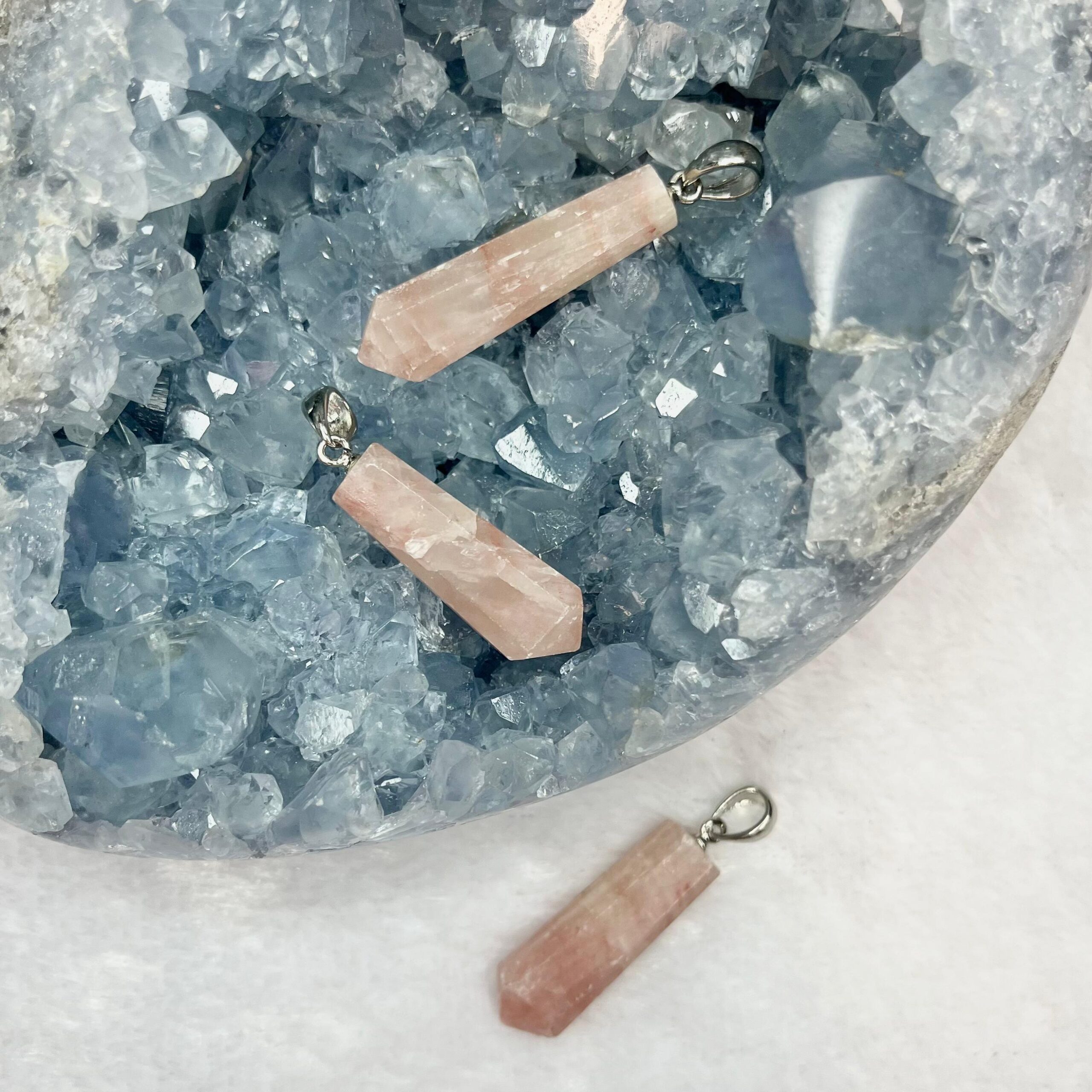 Zawieszka „Kalcyt różowy”