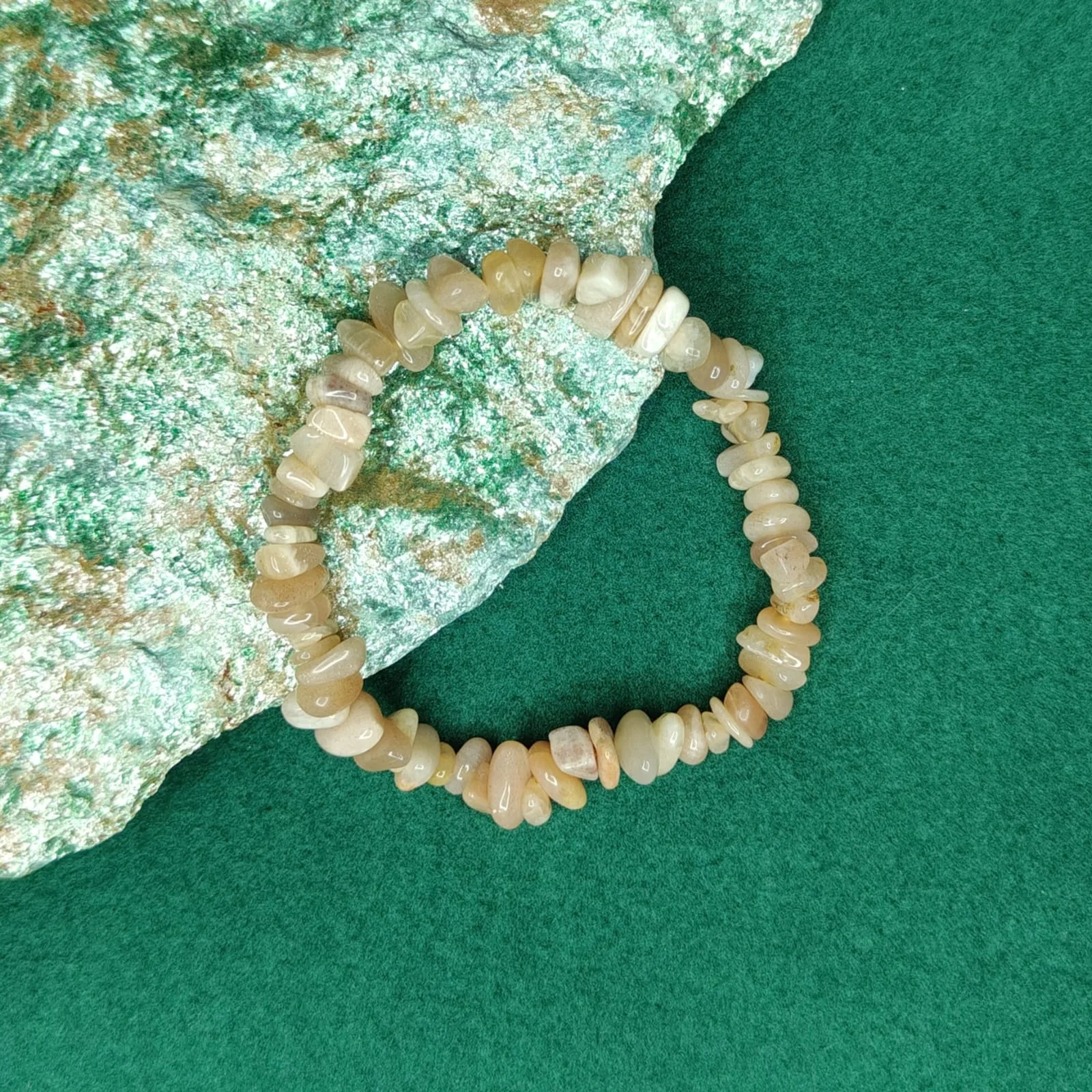 Bransoletka „Kamień słoneczny” z drobnych kamieni