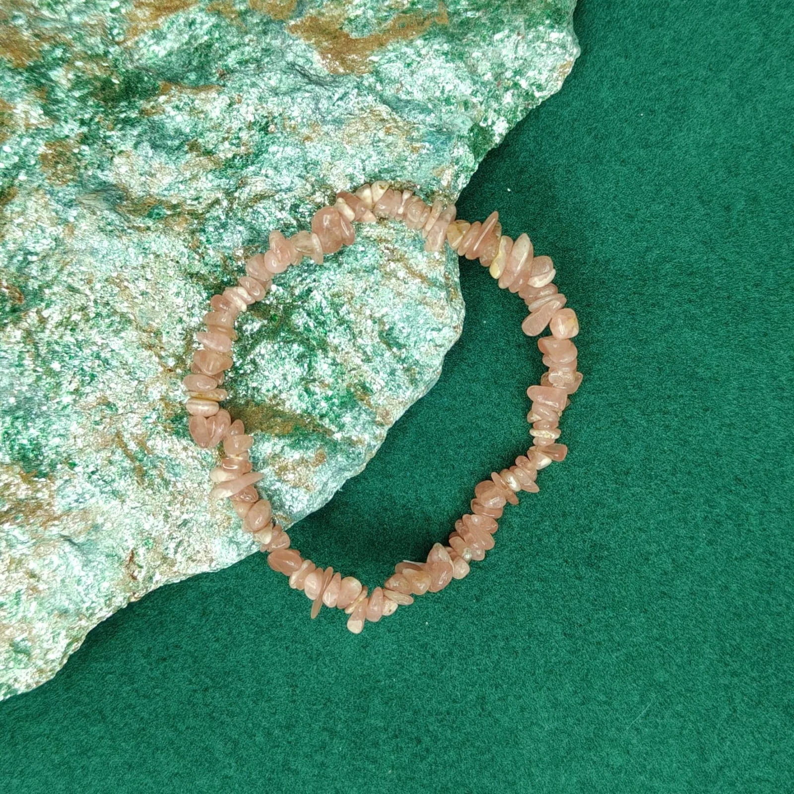 Bransoletka „Rodochrozyt” z drobnych kamieni
