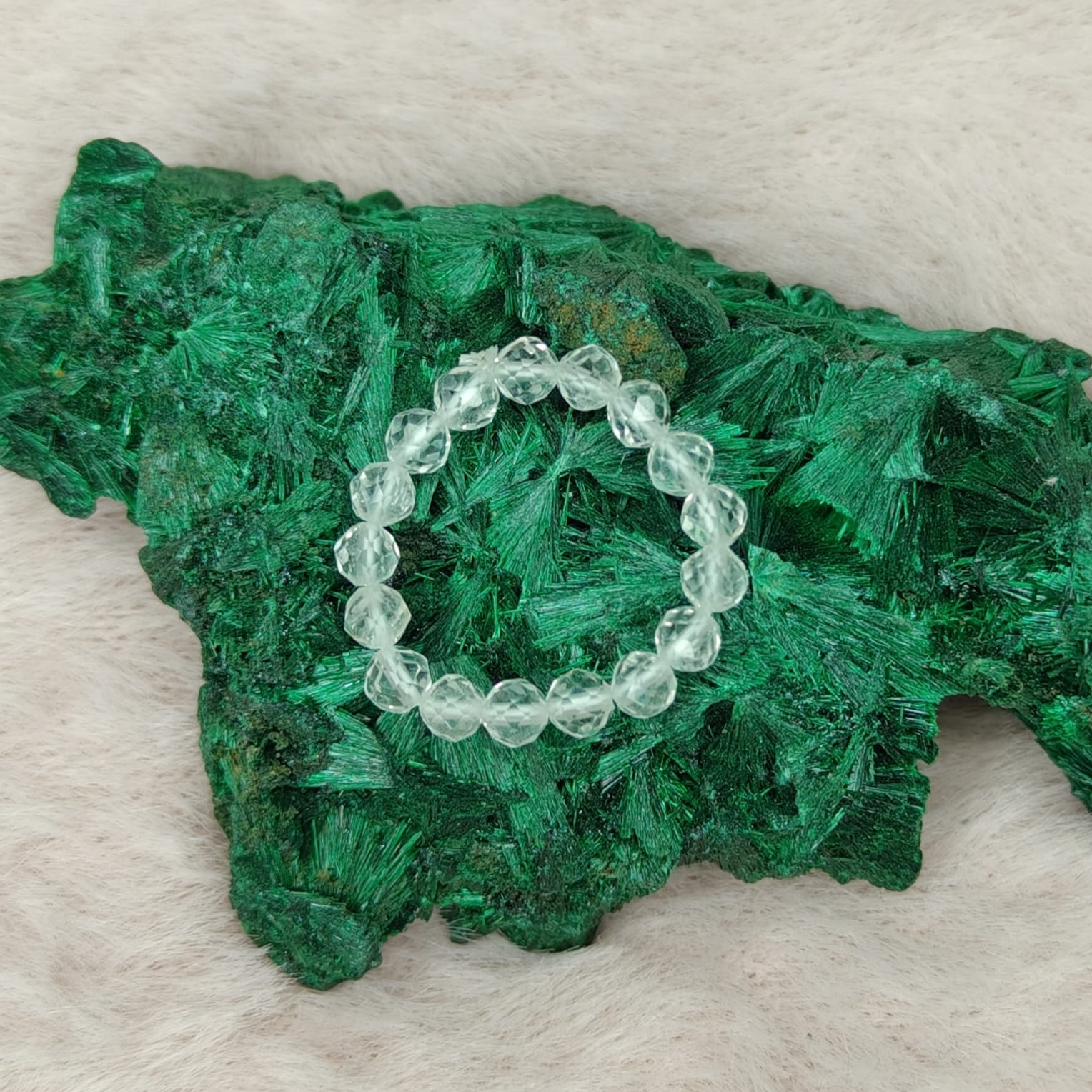 Pierścionek „Kryształ górski” na gumce