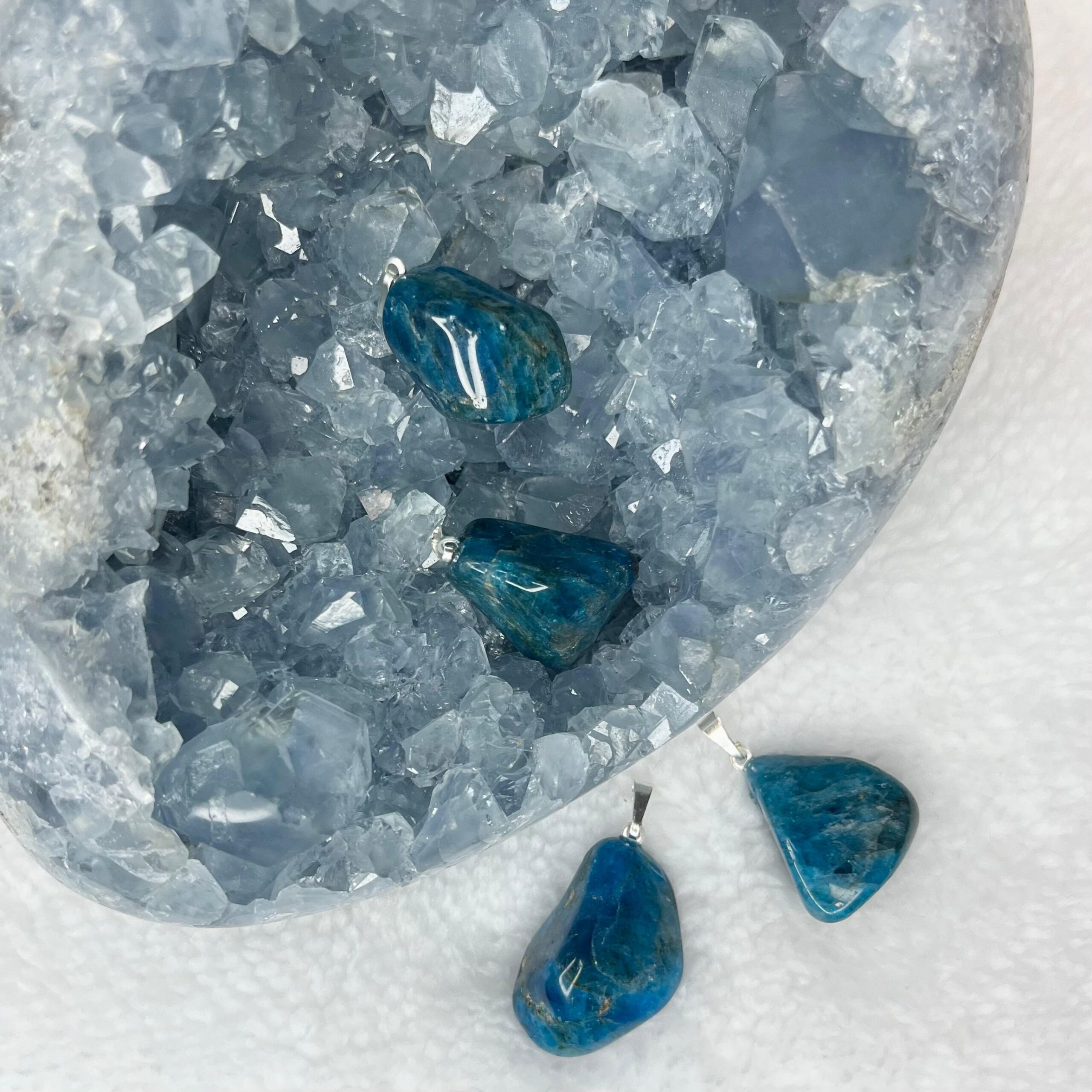 Zawieszka „Apatyt”