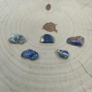 Opal czarny okaz